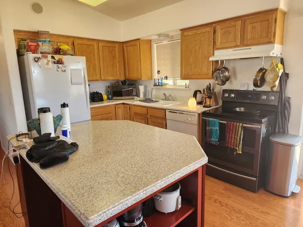 877 S Hamblin Dr, Kanab, UT 84741