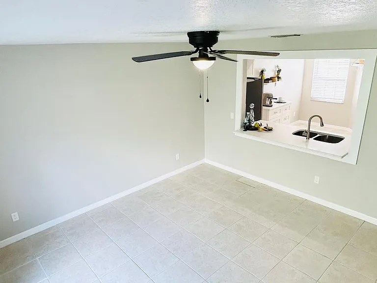 10047 Brightfield Ct — Photo 6