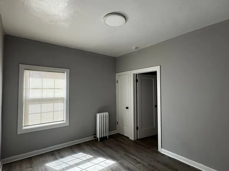 3220 Fruitvale Ave — Photo 3