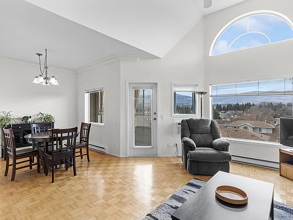 2nd image of 877 Klo Rd #306