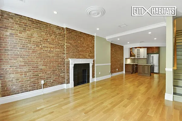 Sold by Citi Habitats | media 2