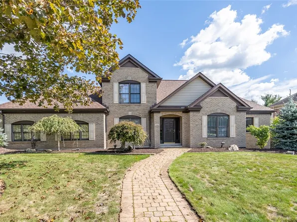 301 Pine Valley Dr, Bridgeville, PA 15017