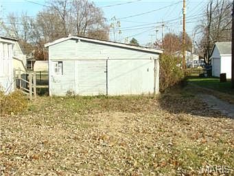 4th image of 506 S 1st St