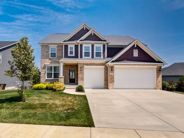 3181 Gray Hawk Dr, Columbus, IN 47201