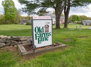 108 Old Farms Ln #108, New Milford, CT 06776