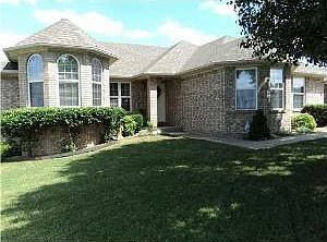 5th image of 1526 Yorktown Dr