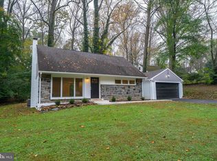 2 Foxcroft Ln, Media, PA 19063