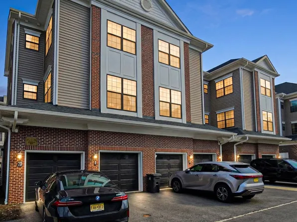 45 Harvest Way, Little Falls, NJ 07424