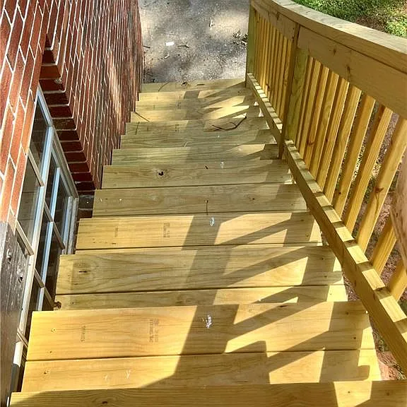 6695 Courtney Dr — Photo 27