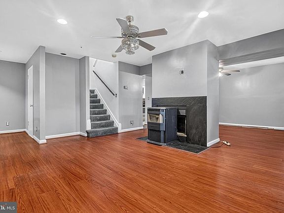 5th image of 4942 Columbia Rd Unit 6