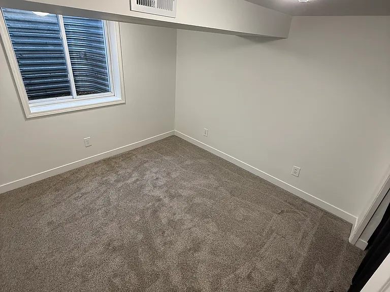 8830 Balmoral St — Photo 22