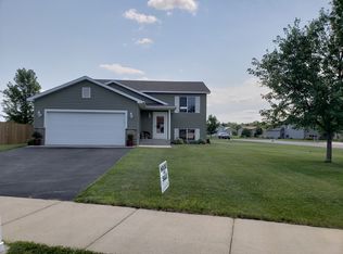 225 Victory Ave, Sartell, MN 56377