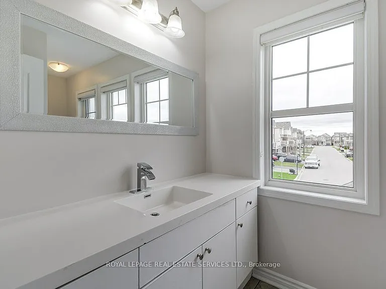 329 Gooding Cres — Photo 28