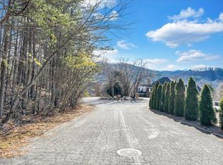 5316 Fox Den Rd #5, Roanoke, VA 24018