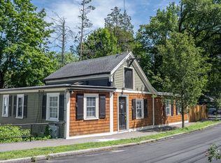4 School St, Milton, MA 02186