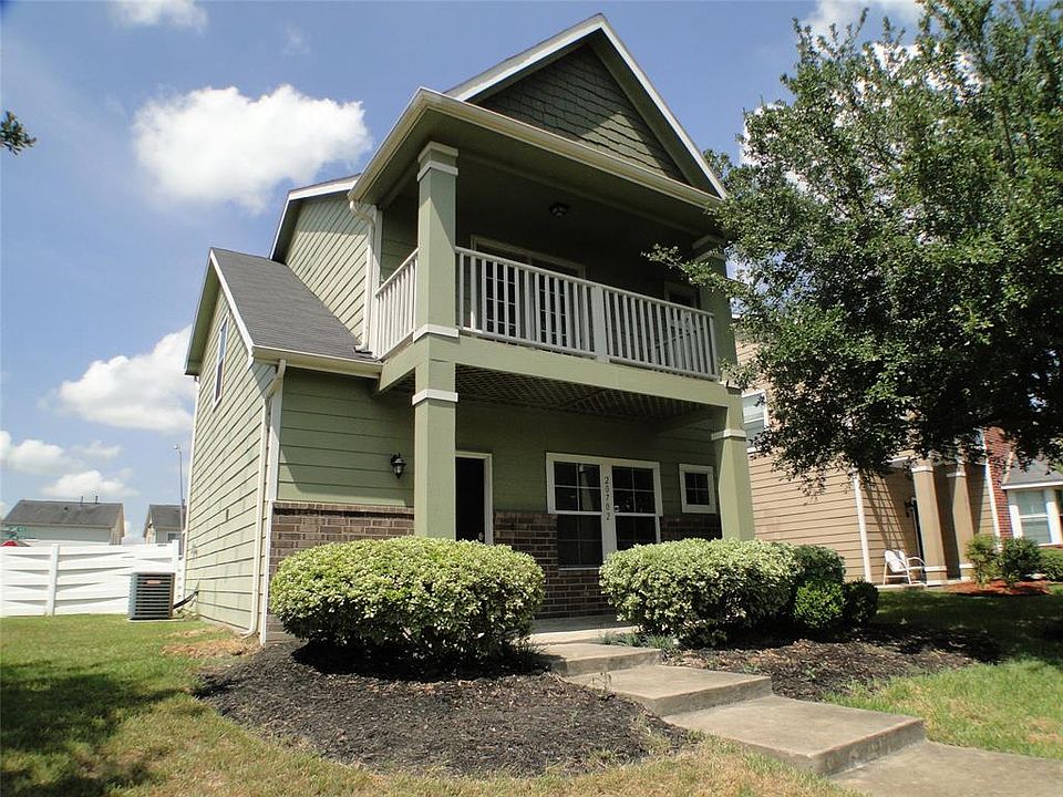1st image of 20702 Settlers Lake Cir N