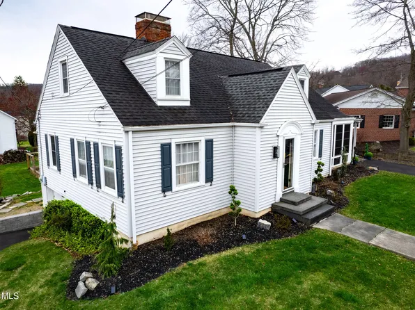 118 E Watson St, Bedford, PA 15522
