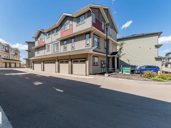 1530 Tamarack Blvd NW #81, Edmonton, AB T6T 2E6