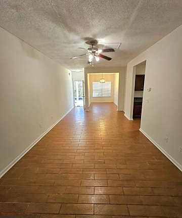 5th image of 7725 Newbury Dr