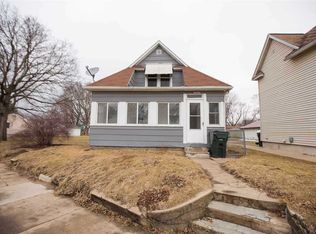 2151 Lafayette St, Waterloo, IA 50703