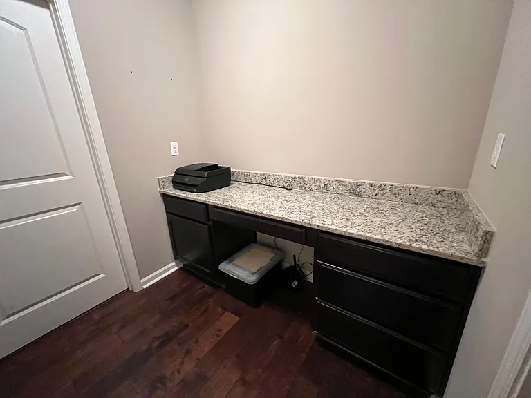 37167 Sills Dr — Photo 11