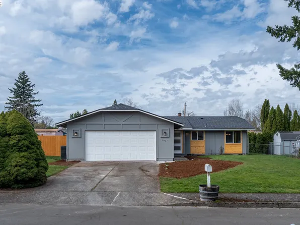 1917 NE 226th Ave, Fairview, OR 97024