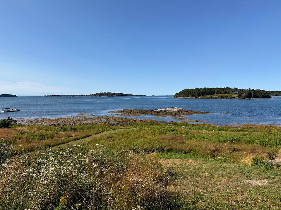 2nd image of 15 Seavey Lane