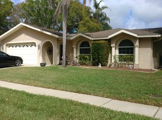 1230 Whisper Dr, Largo, FL 33770