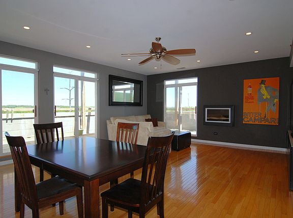 5th image of 400 Village Cir #Penthouse 4