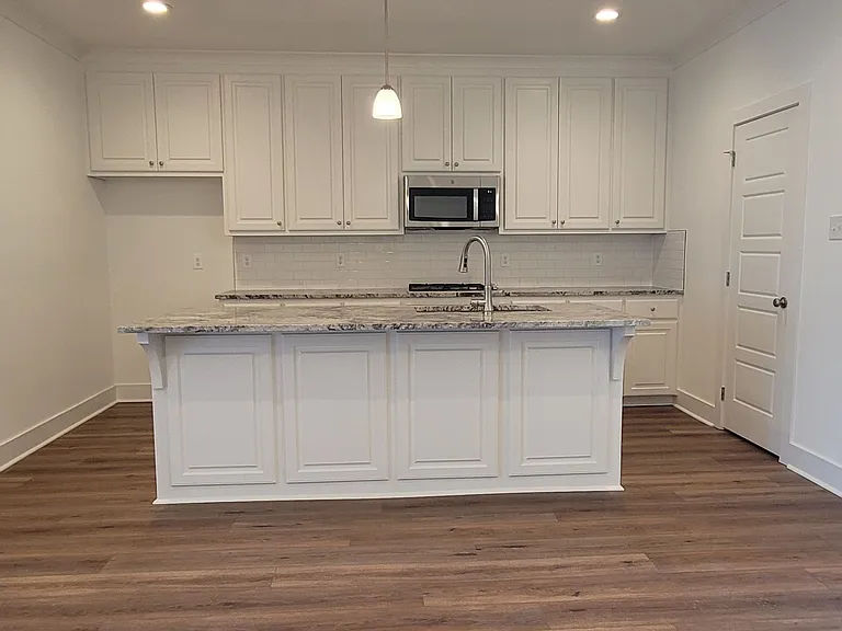 1575 Frankel Ave — Photo 5