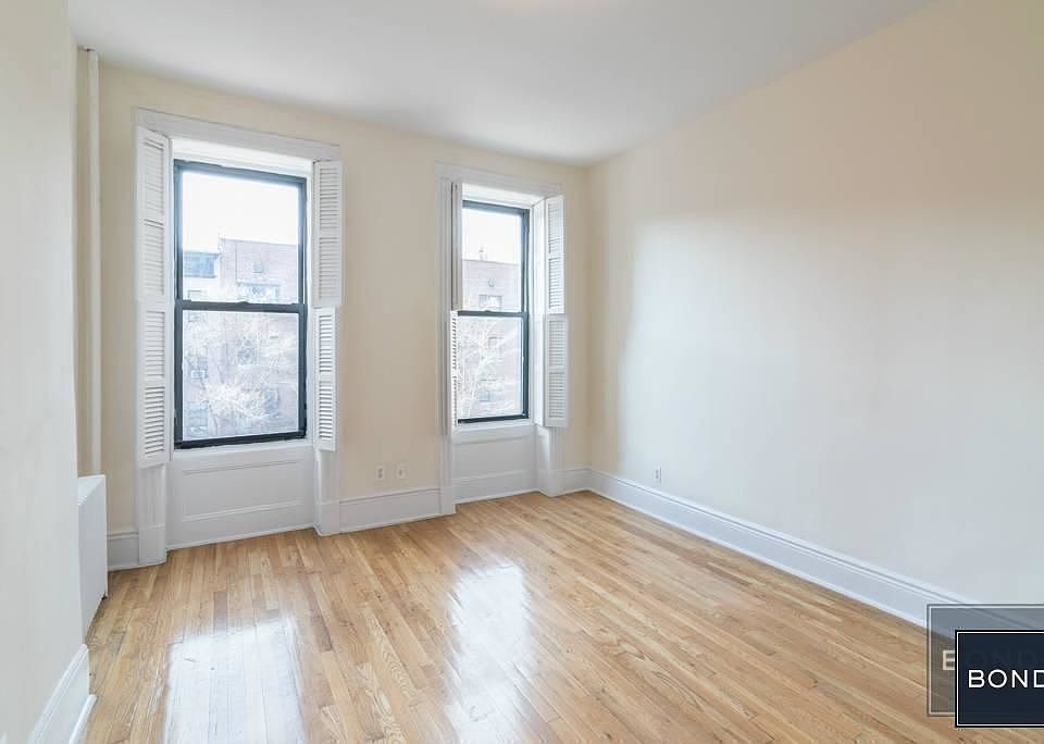 1st image of 1588 1st Ave #2SS