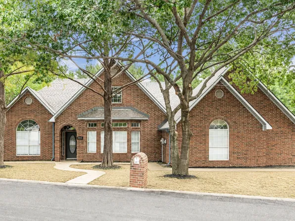 227 N Hopson St, Van Alstyne, TX 75495