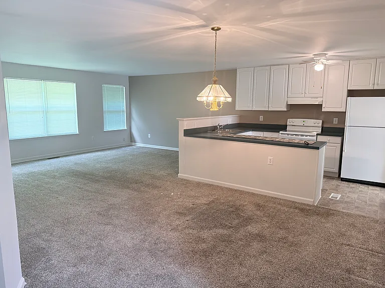 76 Heather Rd — Photo 8