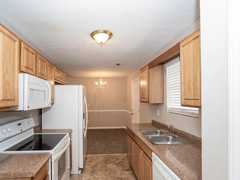 22 Jordi Ct — Photo 5