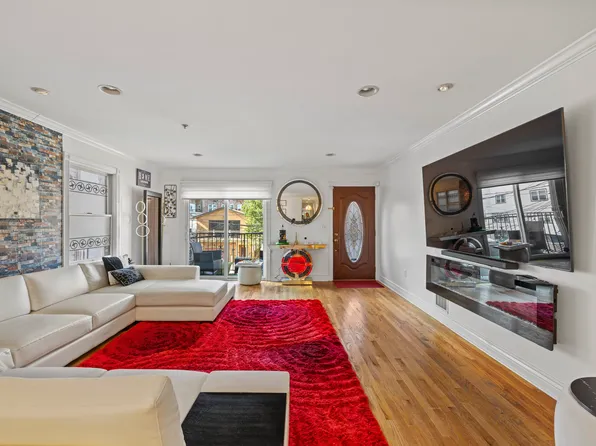 16 68th Street image 2 of 27