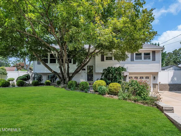 147 Clairmont Avenue, Belford, NJ 07718