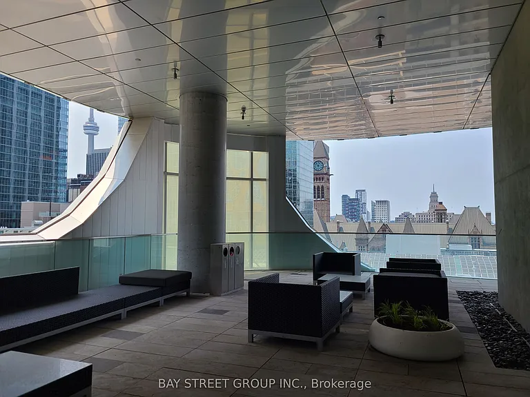 197 Yonge St #5709 — Photo 12