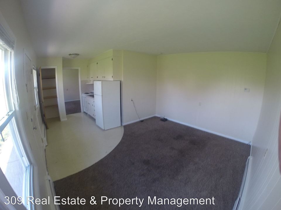 1st image of 106 E Randolph St APT 2
