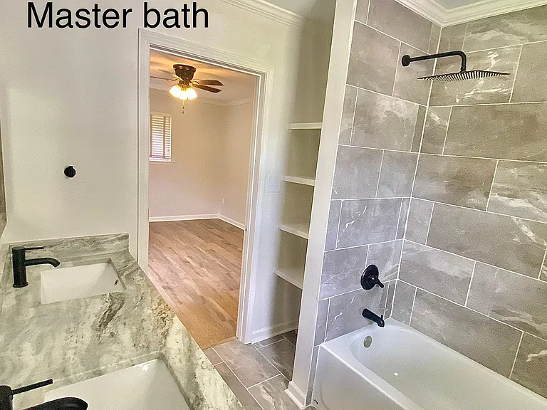 307 Elmwood Dr — Photo 9