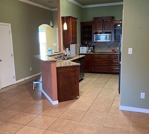 4th image of 4202 Belsay Ave