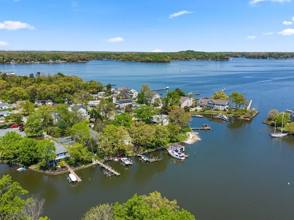 478 Lakeside Dr, Arnold, MD 21012