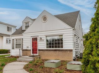 2320 North 68th STREET, Wauwatosa, WI