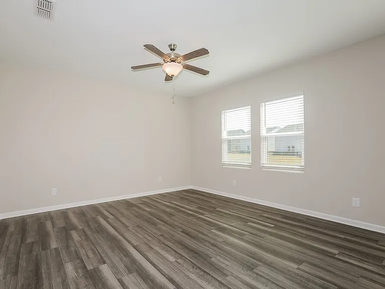 637 Knightsbridge Ln — Photo 6