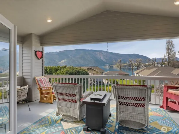207 Manson View Drive, Manson, WA 98831