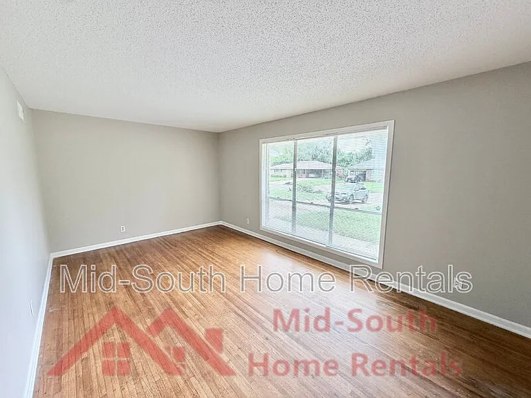 480 Whiteville Ave — Photo 4