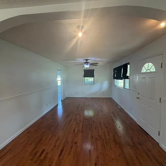 108 Forestdale Ave — Photo 3