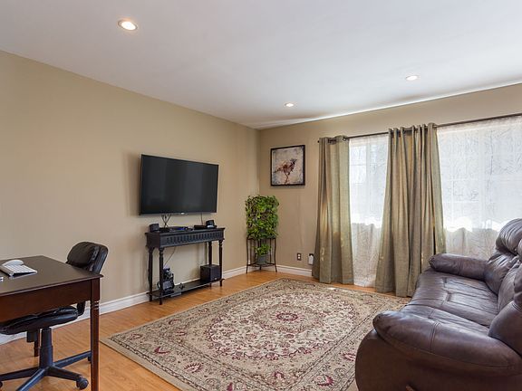 5th image of 7400 Madora Ave
