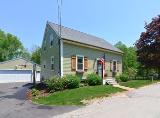 327 Ponakin Rd, Lancaster, MA 01523