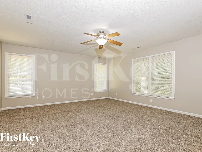 200 Ridge Way — Photo 7