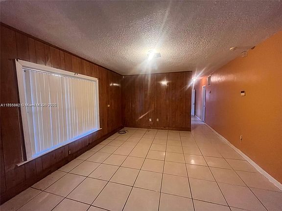 4th image of 1330 NE 212th Ter
